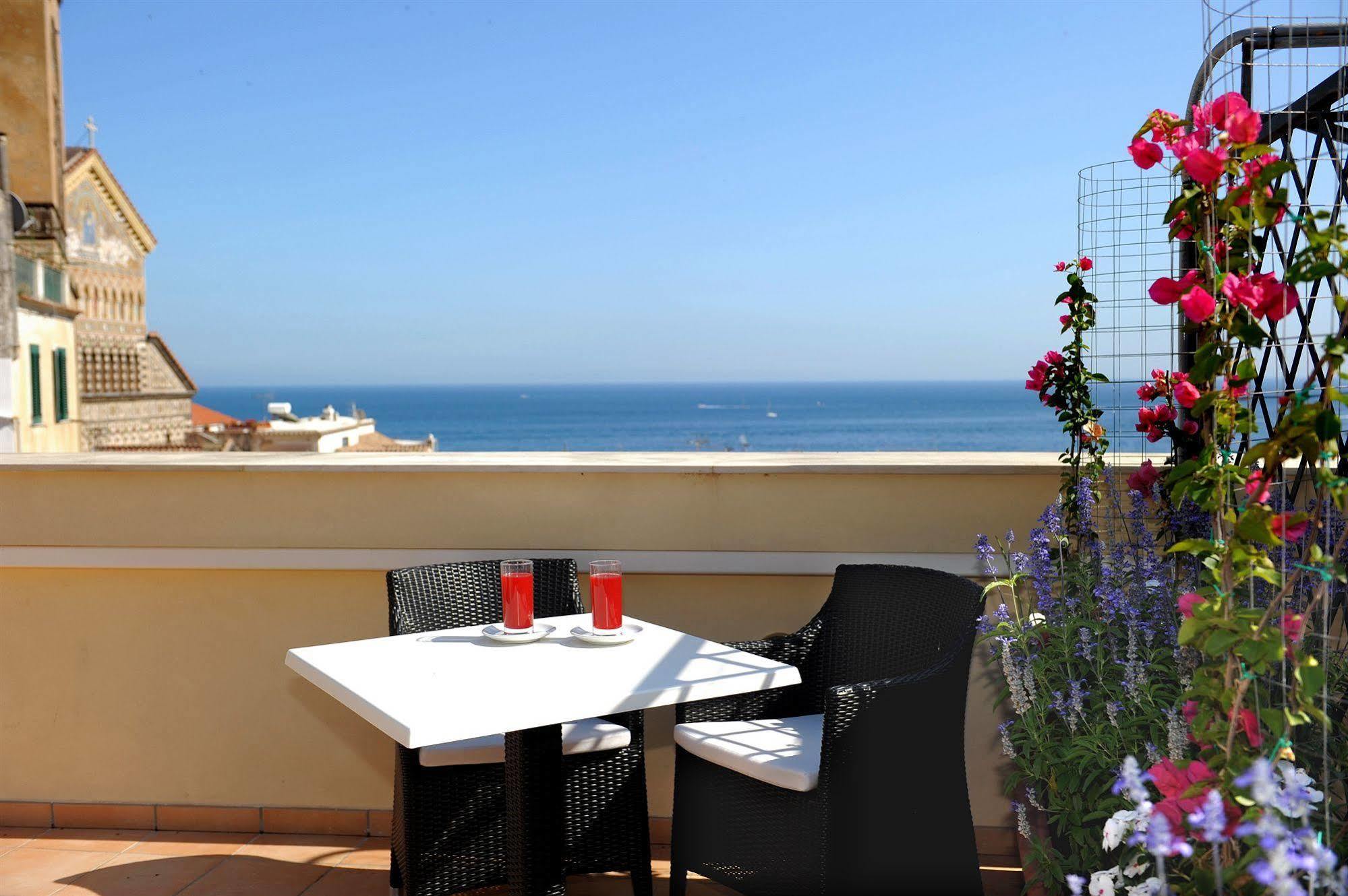 Albergo L'Antico Convitto Amalfi Luaran gambar