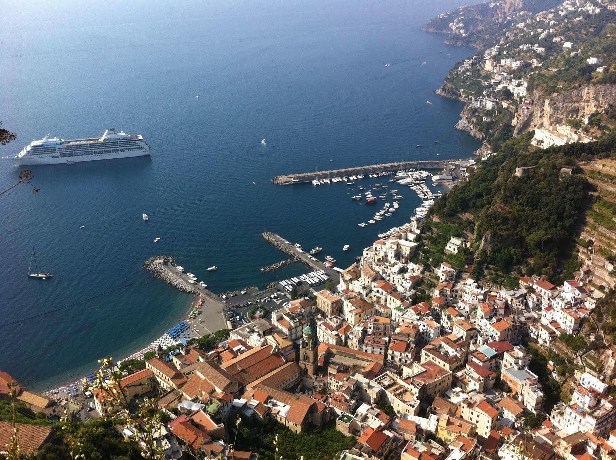 Albergo L'Antico Convitto Amalfi Luaran gambar